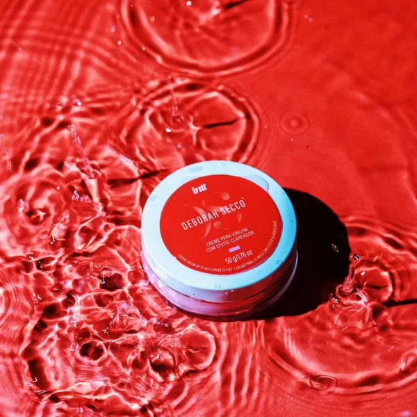 Kit Deborah Secco Creme Clareador, Esfoliante e Sabonete Liquido - Image 7